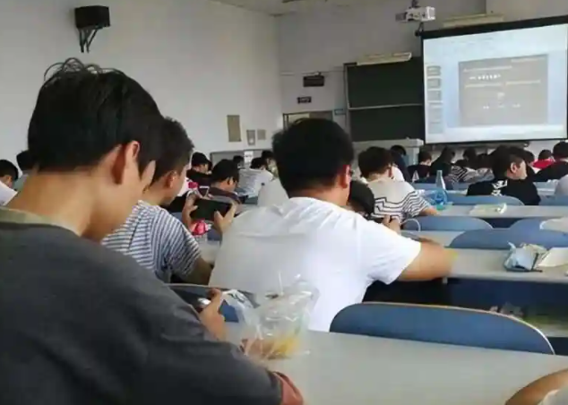 为学子们供给更多的助学支撑构建一个多